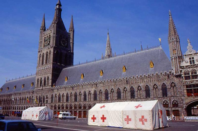83-Ypres,Halle aux Draps,20 agosto 1989.jpg